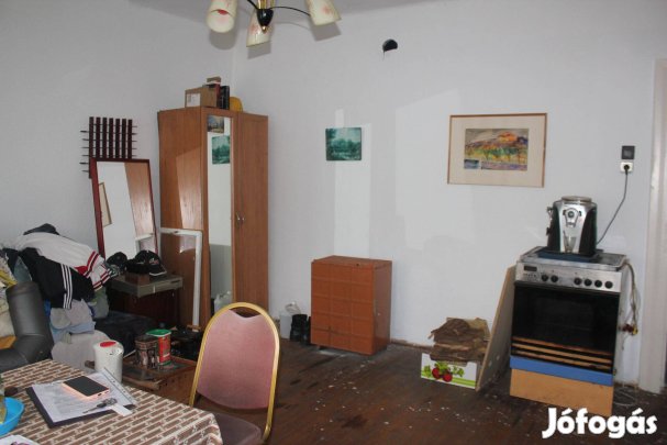 Eladó egyházaskeszői ház