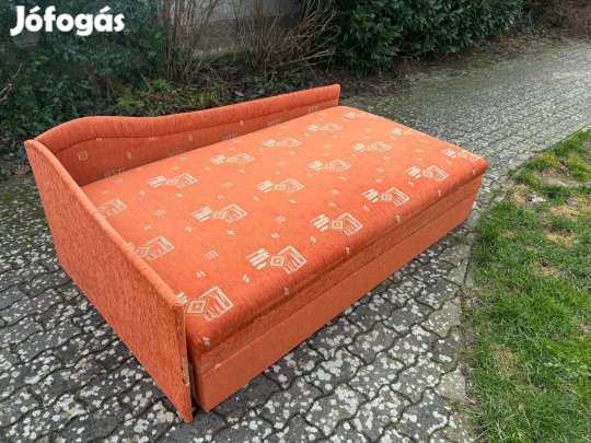 Eladó egyszemélyes ágy (120x200)