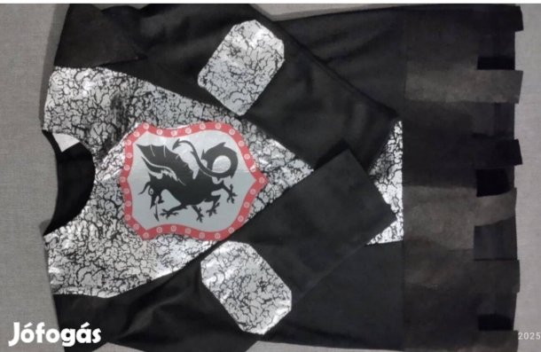 Eladó egyszer használt farsangi jelmez