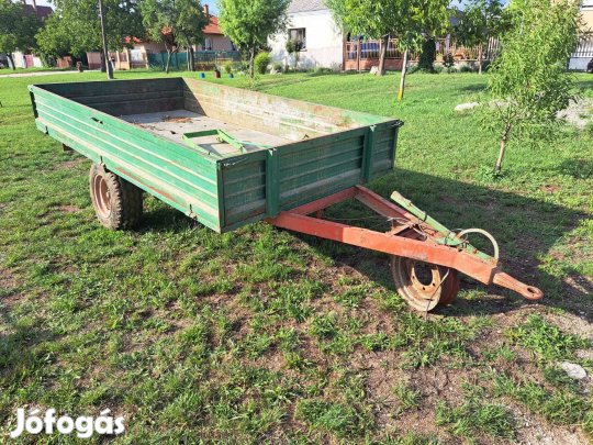 Eladó egytengelyes pótkocsi papírok nélkül