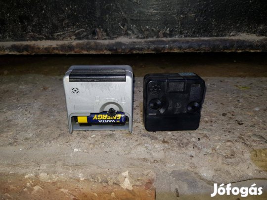 Eladó éjjeli óra 2db