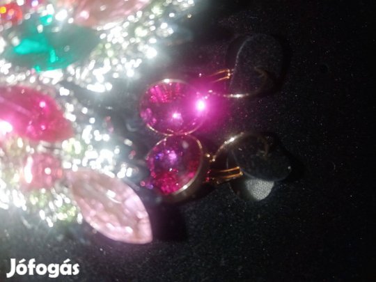 Eladó ékszerkombináció