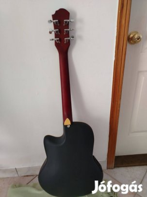 Eladó elektromos akusztikus gitár