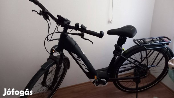 Eladó elektromos trekking kerékpár