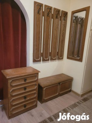 Eladó előszoba garnitúra