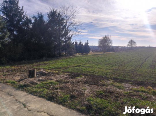 Eladó építési telek Gersekaráton a Sárvíz-tó közelében
