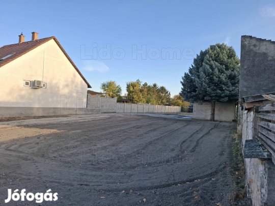 Eladó építési telek Győrújfalun