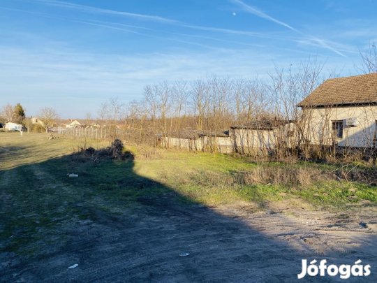 Eladó építési telek Hernád