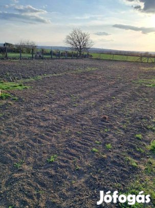 Eladó épitési telek Siófok Töreki