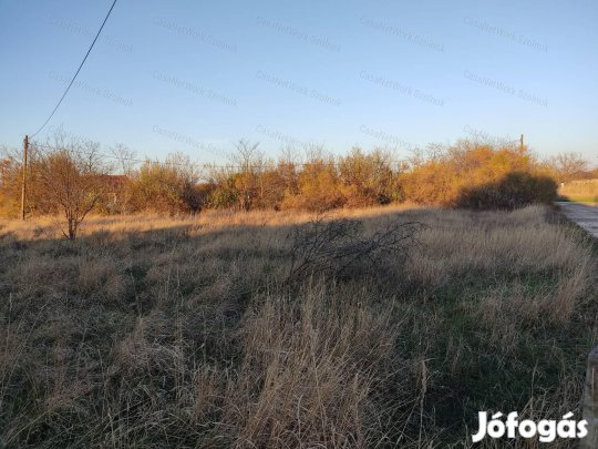 Eladó építési telek, Tápiószele