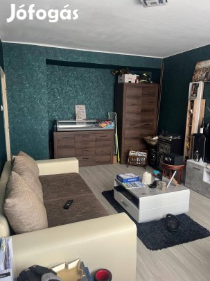 Eladó erkélyes lakás Veszprém megye Ajka