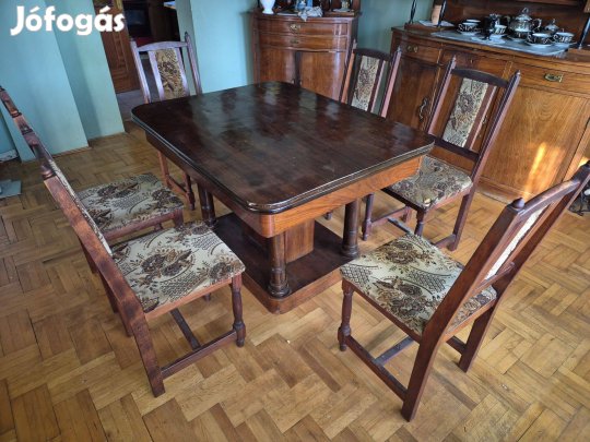 Eladó étkezőasztal székekkel