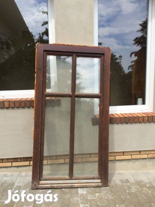 Eladó fa ablak