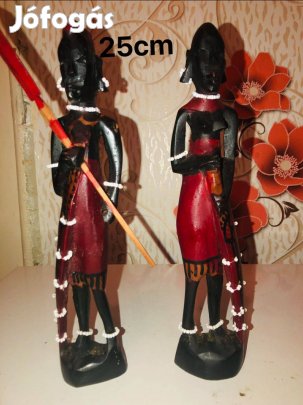 Eladó fából készült szobrok