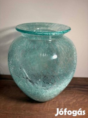 Eladó fátyolos (kraklé) díszüveg váza