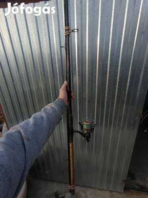 Eladó feeder bot orsóval