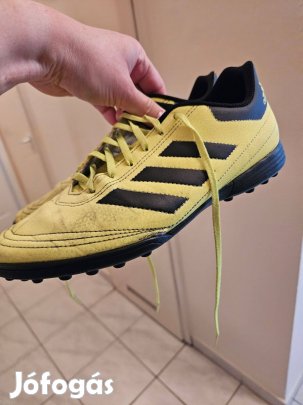 Eladó féfri 42 es adidas focicipő