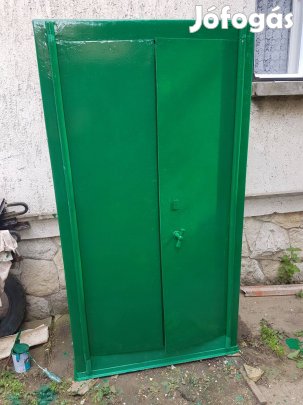Eladó fegyverszekrények