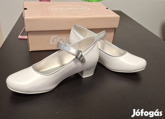 Eladó fehér ünneplő cipő 31-es