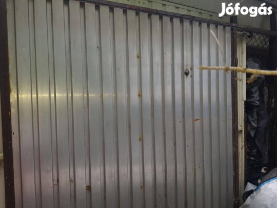 Eladó felnyíló nyitható garázsajtó