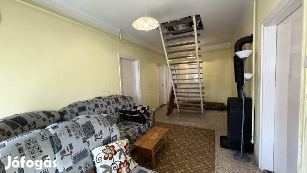 Eladó felújítandó CSALÁDI HÁZ Marcaliban.