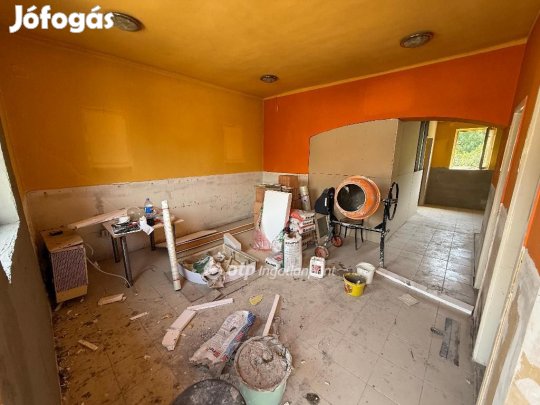 Eladó felújítandó családi ház Harsányban!