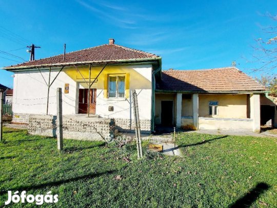 Eladó felújítandó családi ház Nyékládházán!