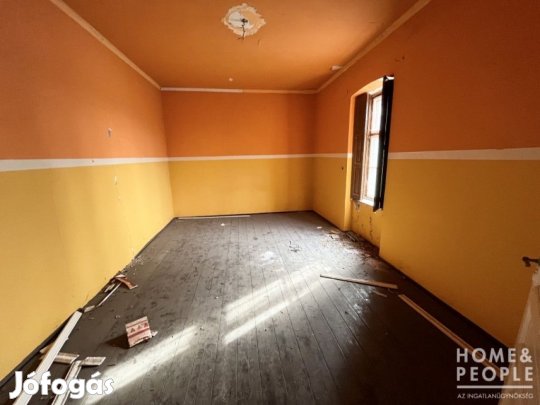 Eladó felújítandó ház Szatymaz belterületén!