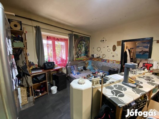 Eladó felújítandó lakás Sopronban!  Remek elhelyezkedés, amerik 96_ant