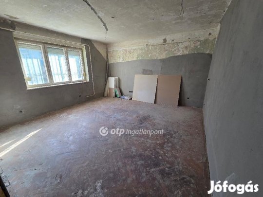 Eladó felújítás alatt álló lakás, Miskolc