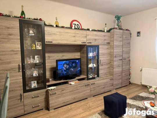 Eladó felújított, belvárosi lakás Gyöngyösön