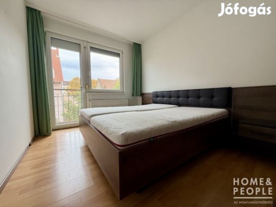 Eladó felújított belvárosi lakás Szegeden!