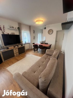 Eladó felújított családi ház Balkányban