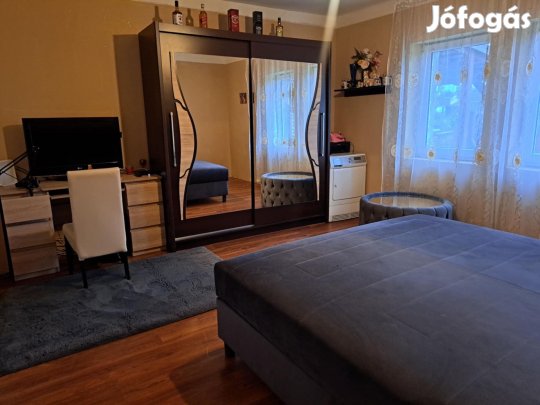 Eladó felújított családi ház Bátonyterenyre-Kisterenye