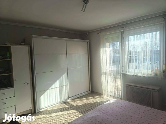 Eladó felújított családi ház Nyírtelek központjában!