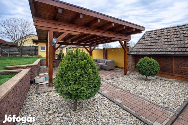 Eladó felújított családi ház Vokányban