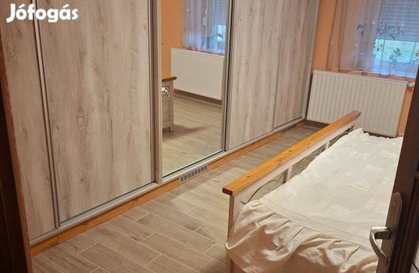 Eladó felújított ház