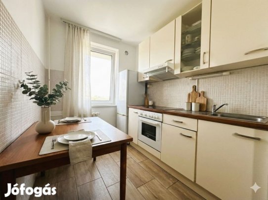 Eladó felújított lakás a Tildy Z. utcában