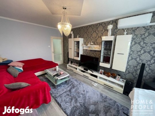 Eladó felújított panel lakás rókuson! - Szeged