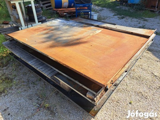 Eladó fém lemez tábla / lap /kármentesítő géptálca 117x118 3mm