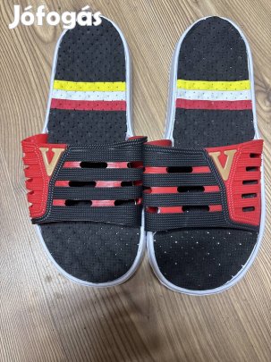 Eladó férfi 44-es papucs! Olcsón