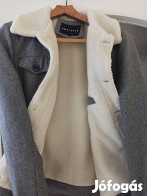 Eladó férfi pulcsi