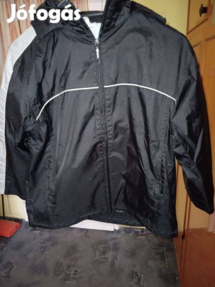 Eladó fiú csuklyás kabát