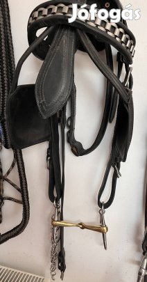 Eladó fogatos kantár