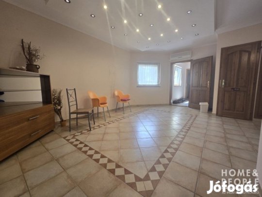 Eladó földszinti lakás! - Szeged