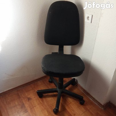 Eladó forgószék.
