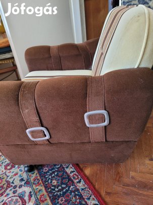 Eladó fotelek