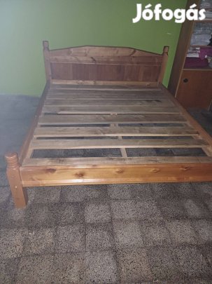 Eladó franciaágyak