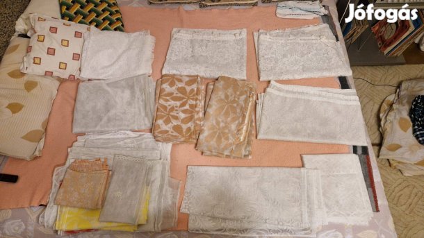 Eladó függönyök egyben a kiírt áron