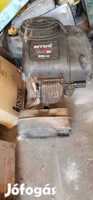 Eladó fűnyíró traktor motor 